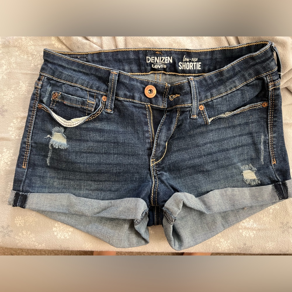 Levi shorts